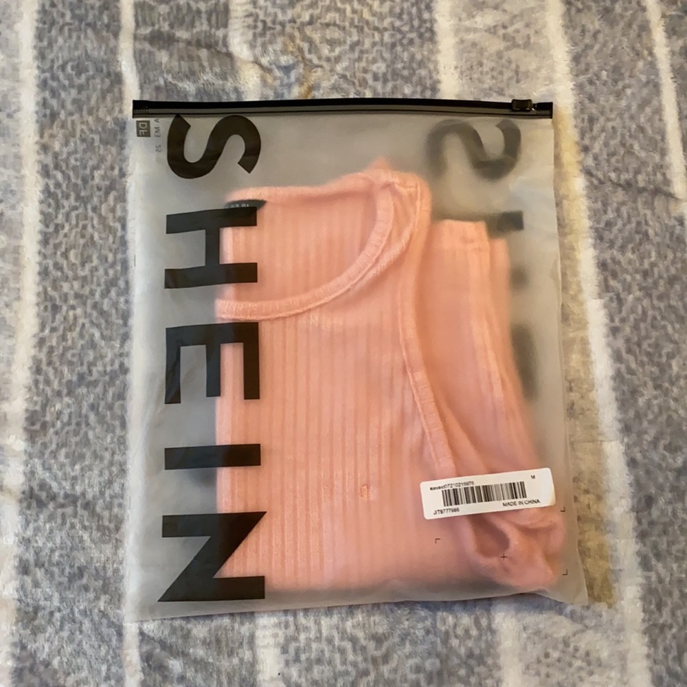 SHEIN Solid Rib-knit Cropped Tank Top